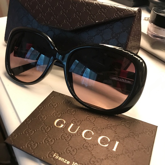 gucci lip glasses